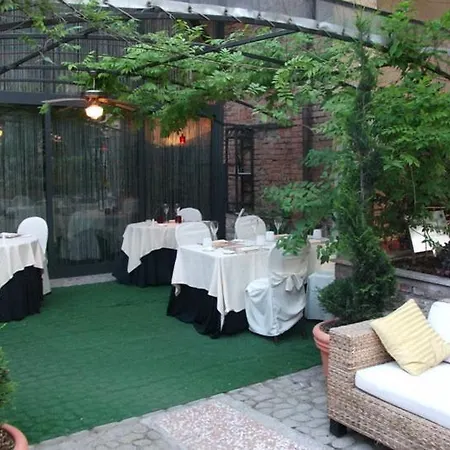 奥尔伯格卡瓦利诺酒店 酒店 托尔托纳